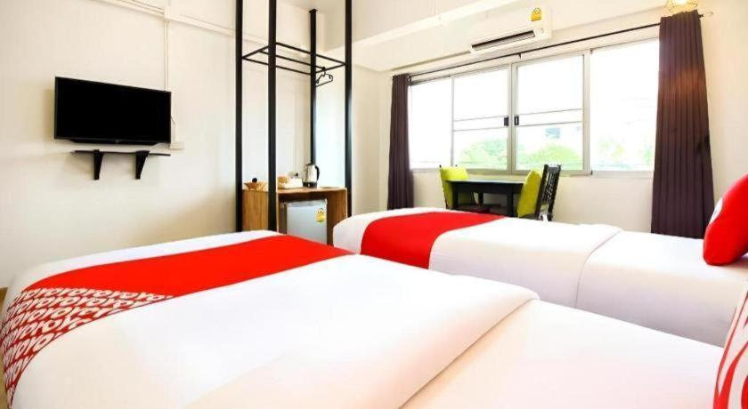 Kailub Rooms Hotel Бангкок Экстерьер фото