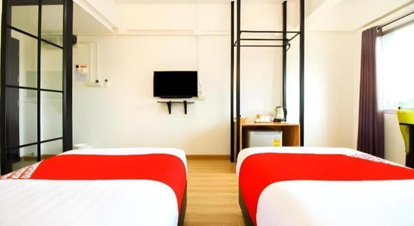 Kailub Rooms Hotel Бангкок Экстерьер фото